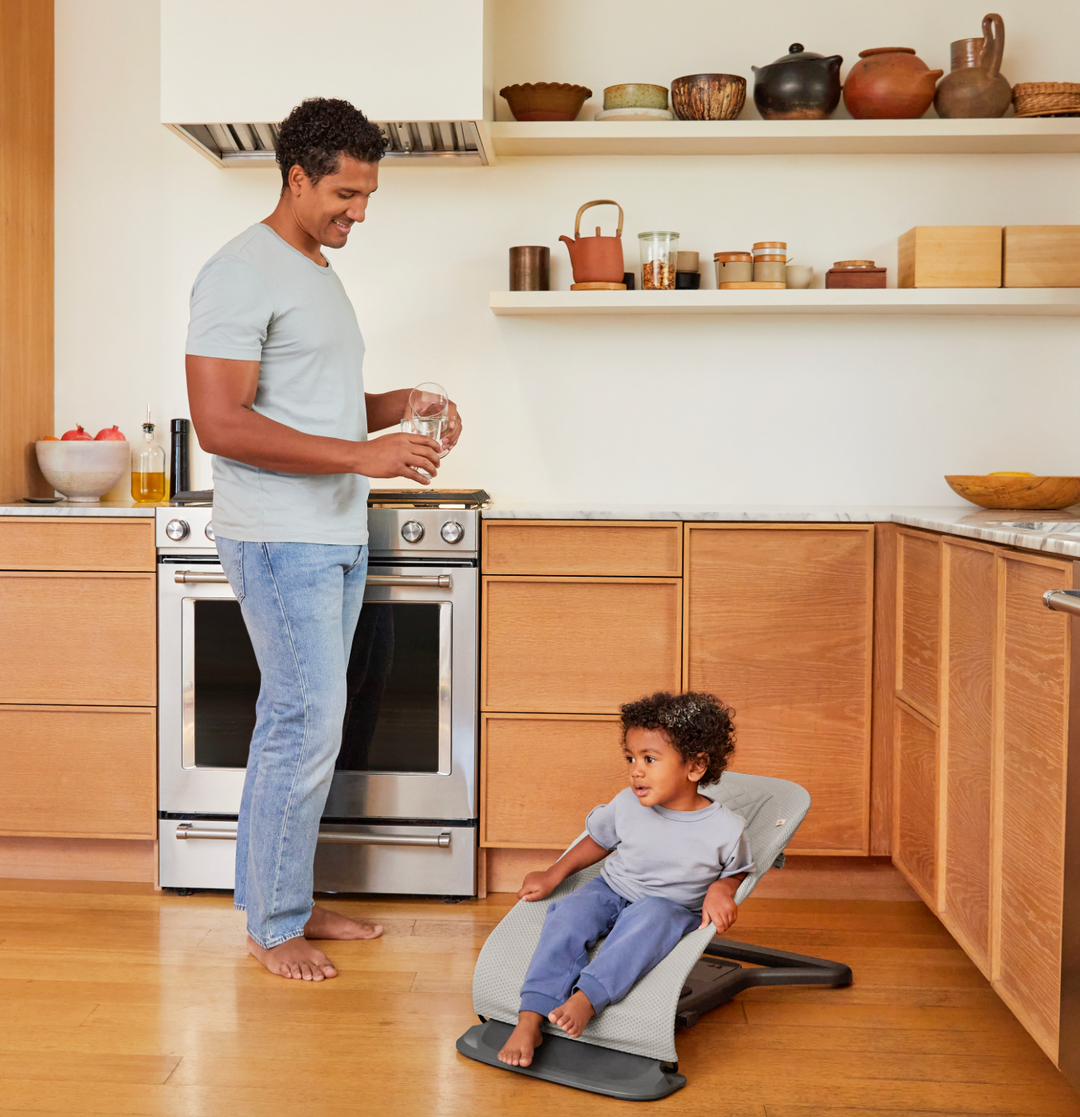 Ergobaby Evolve 3 in 1 Mesh Bouncer | 3 Colors
