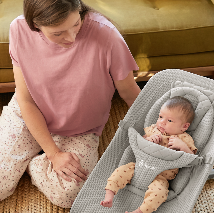 Ergobaby Evolve 3 in 1 Mesh Bouncer | 3 Colors