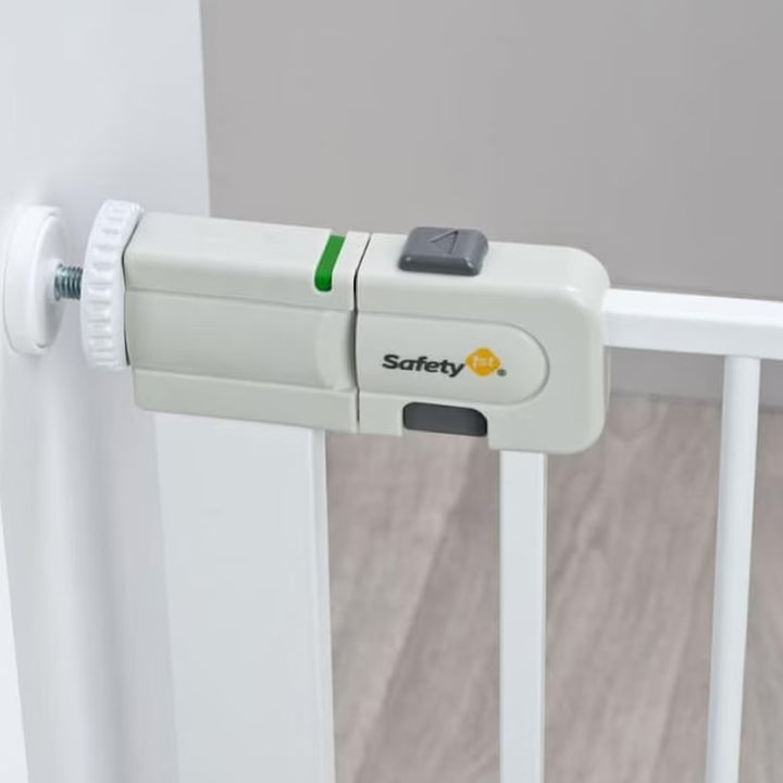 Safety 1st Easy Close Metal U-Pressure Fix Gate - White