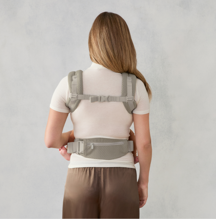 Ergobaby Omni Deluxe Mesh Baby Carrier - Soft Olive