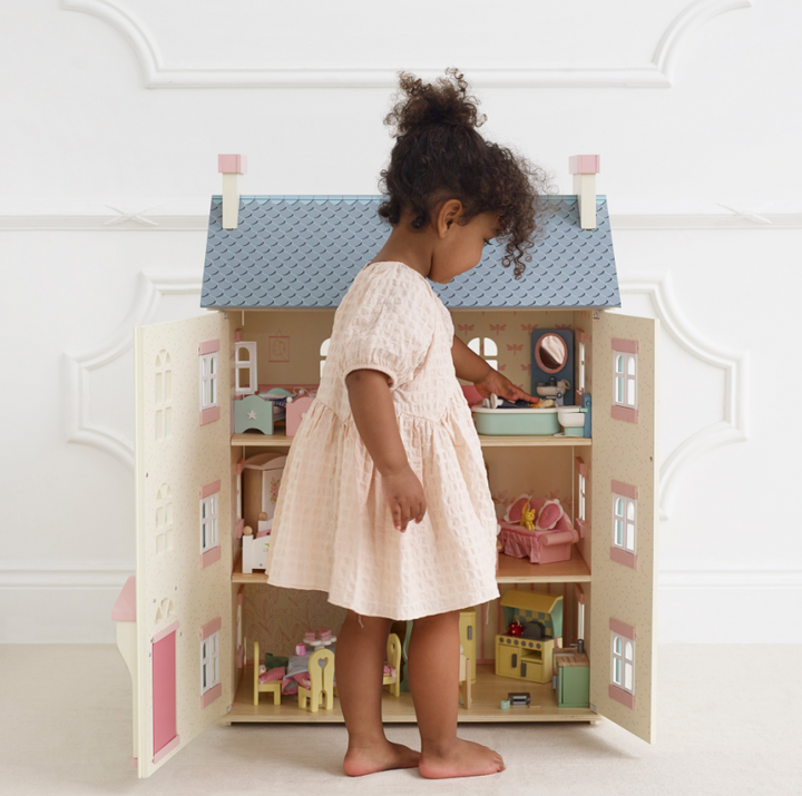 Le Toy Van Cherry Tree Hall Wooden Dolls House