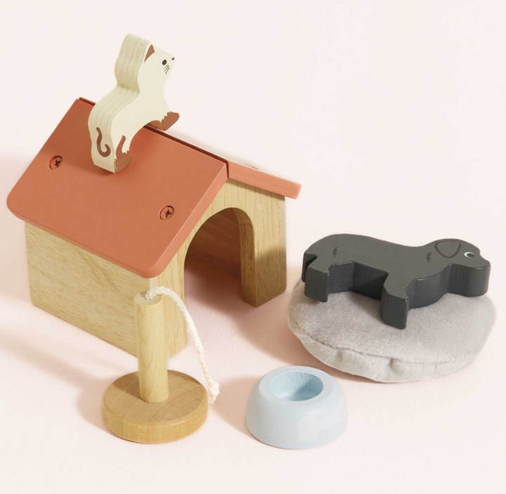 Le Toy Van Dolls House Pet Set