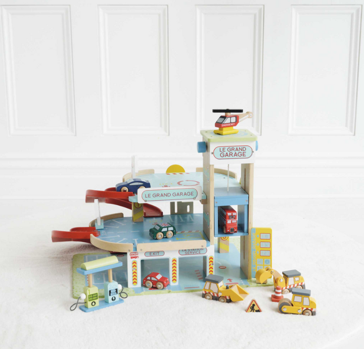 Le Toy Van Le Grand Wooden Garage