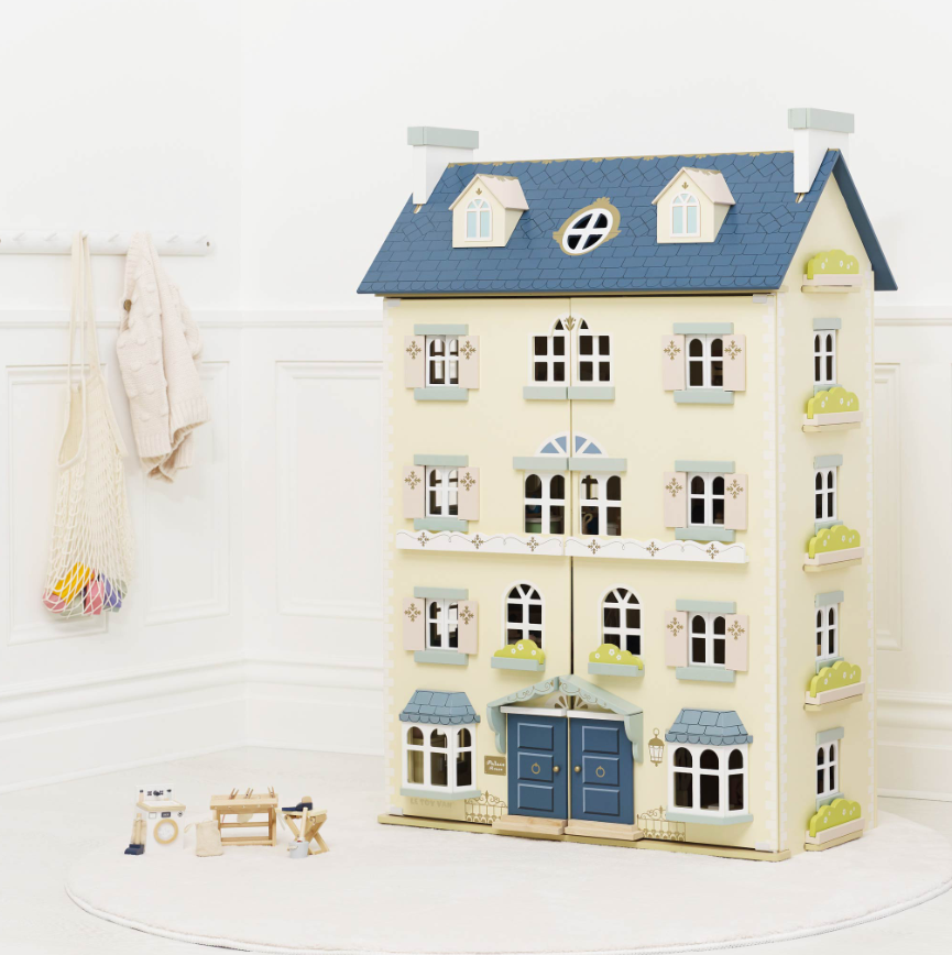 Le Toy Van Palace Wooden Dolls House