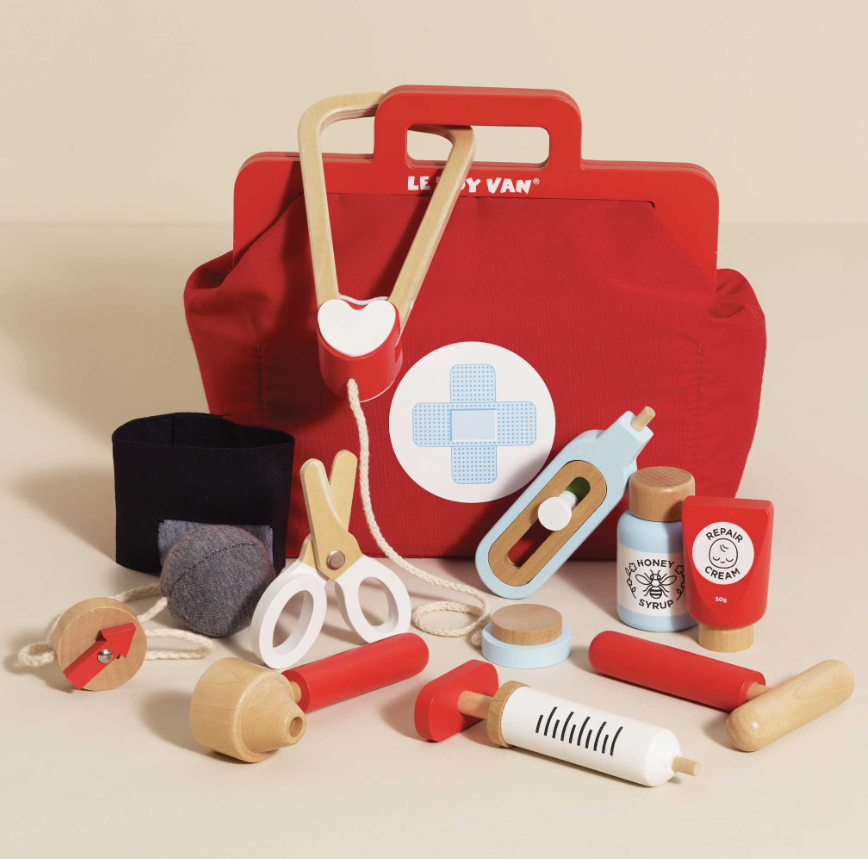 Le Toy Van Vintage Doctor Roleplay Wooden Kit