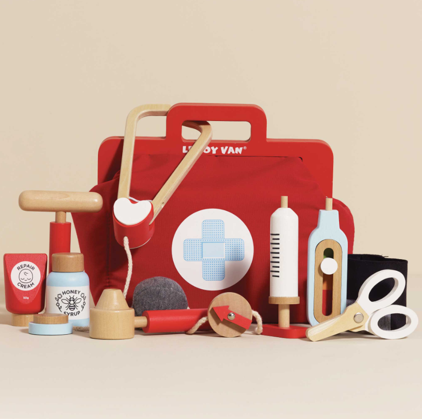Le Toy Van Vintage Doctor Roleplay Wooden Kit