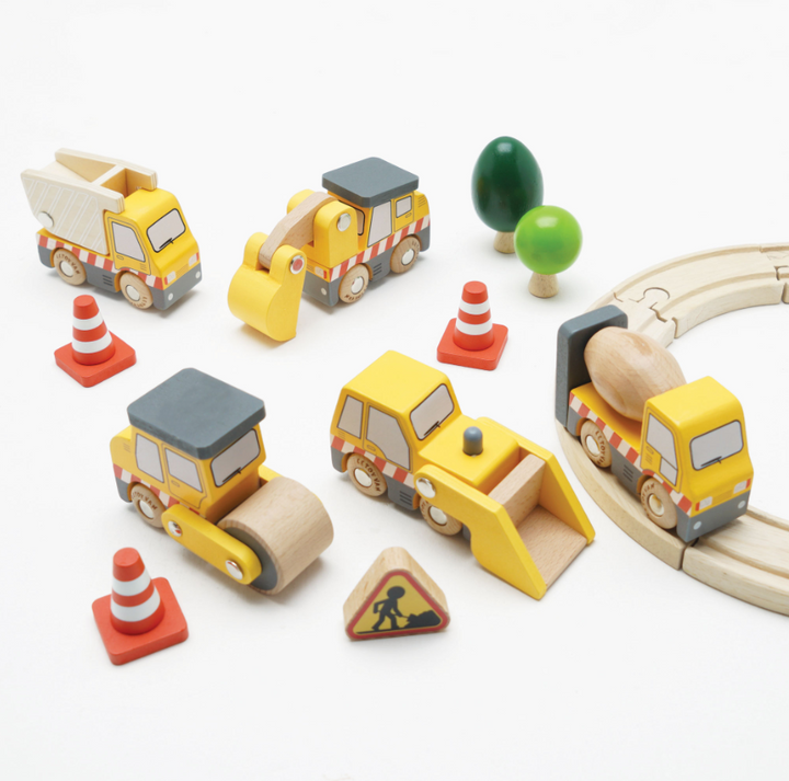 Le Toy Van Wooden Construction Vehicles