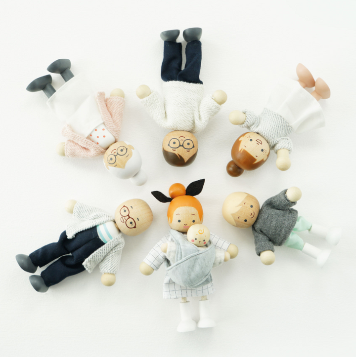Le Toy Van Wooden Dolls House Family