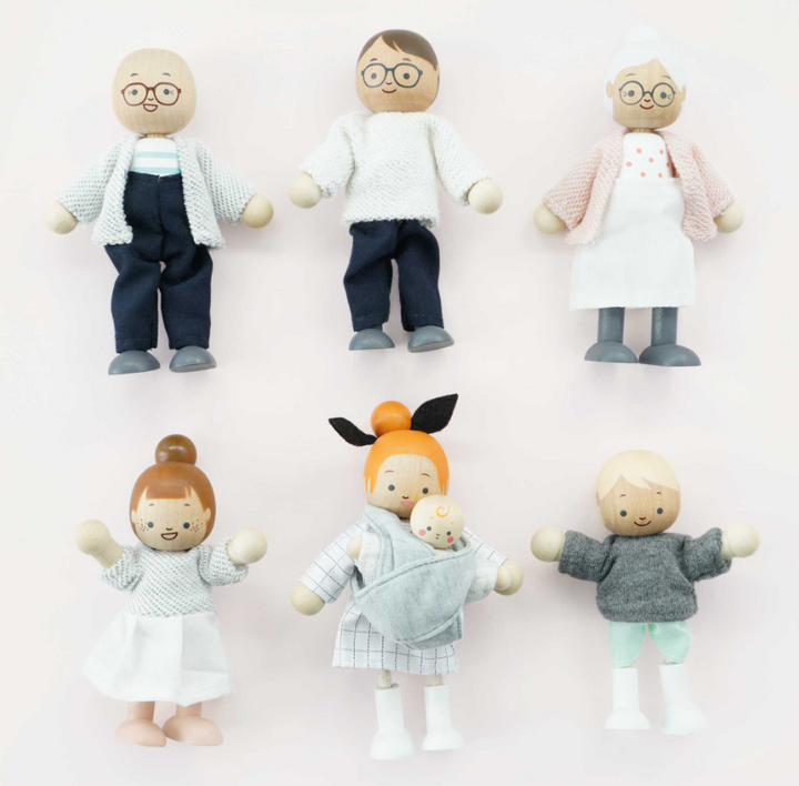 Le Toy Van Wooden Dolls House Family