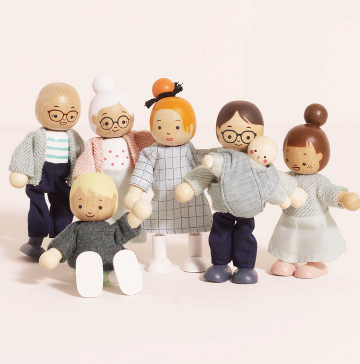 Le Toy Van Wooden Dolls House Family