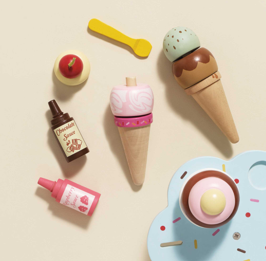 Le Toy Van Wooden Ice Cream Stand & Toppings