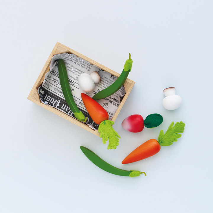 Le Toy Van Wooden Market Crate - Harvest Vegetables