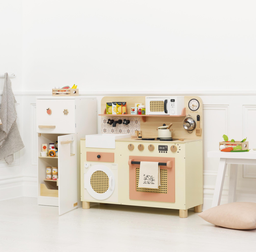 Le Toy Van Wooden Play Kitchen