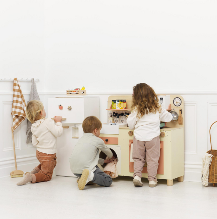 Le Toy Van Wooden Play Kitchen