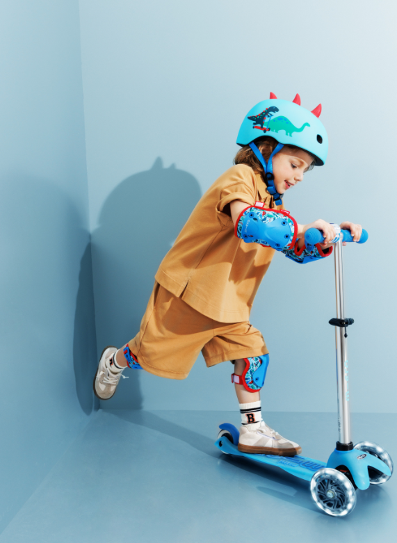 Micro 3D Scootersaurus Helmet