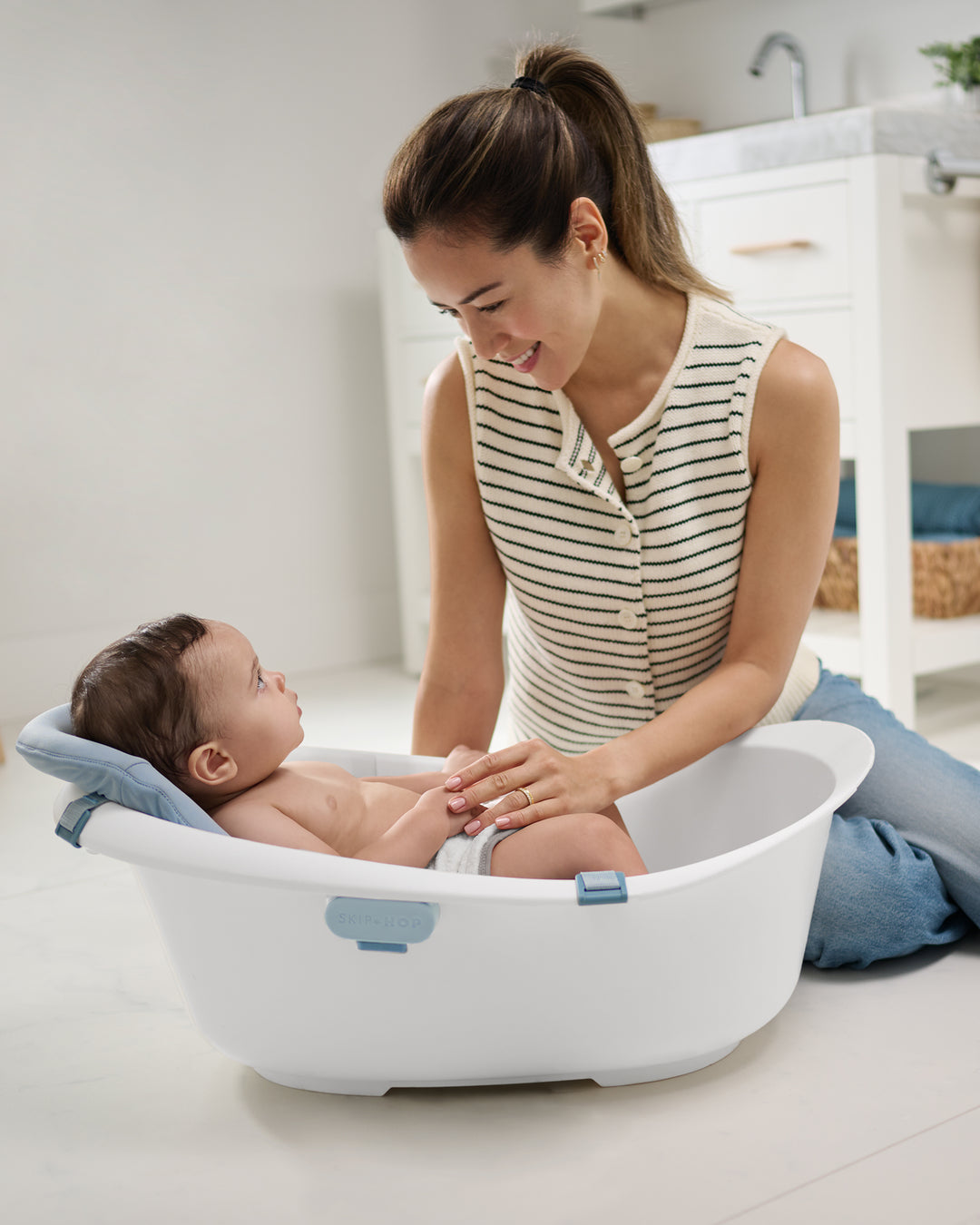 Skip Hop Wave 4-in-1 Bath