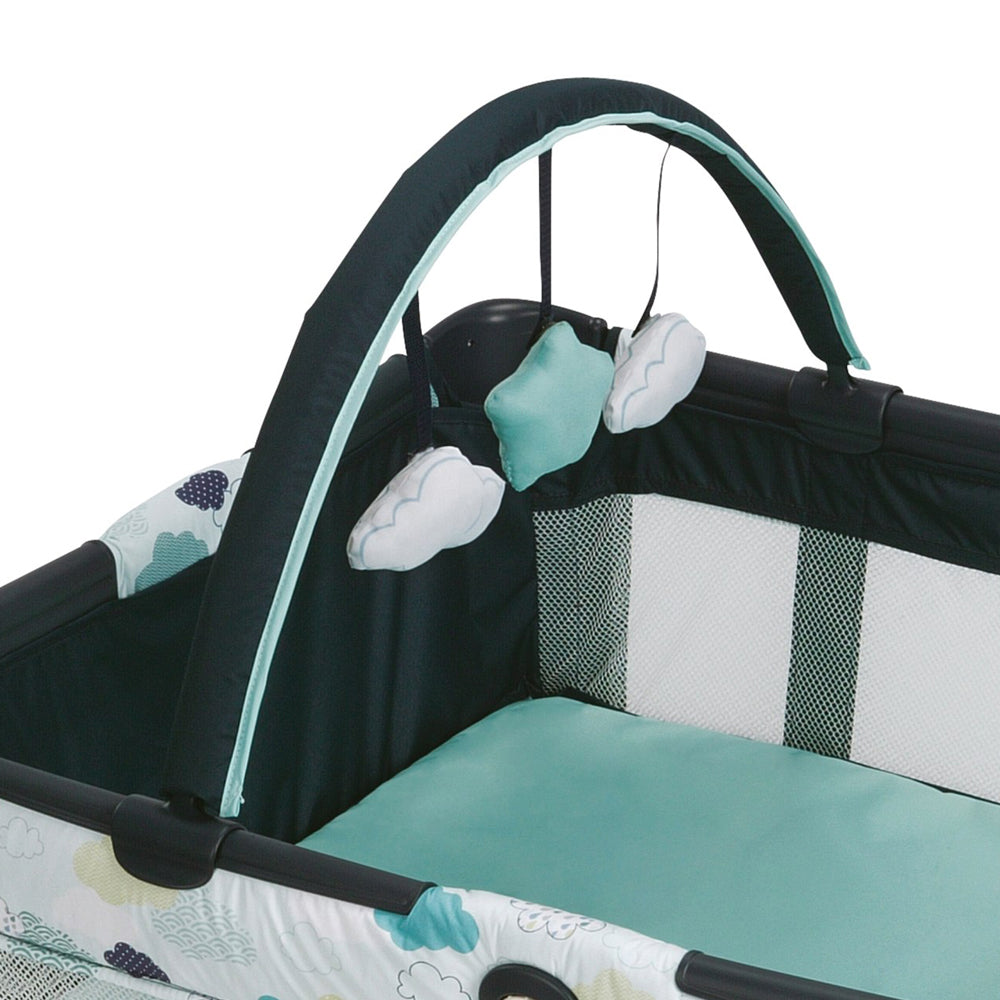 Graco Pack ‘n Play® On the Go™ Playard with Bassinet - Stratus