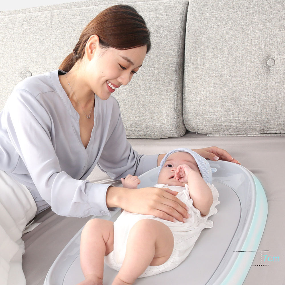 Housbay Premium Ergonomic Changing Mat - Grey / Blue